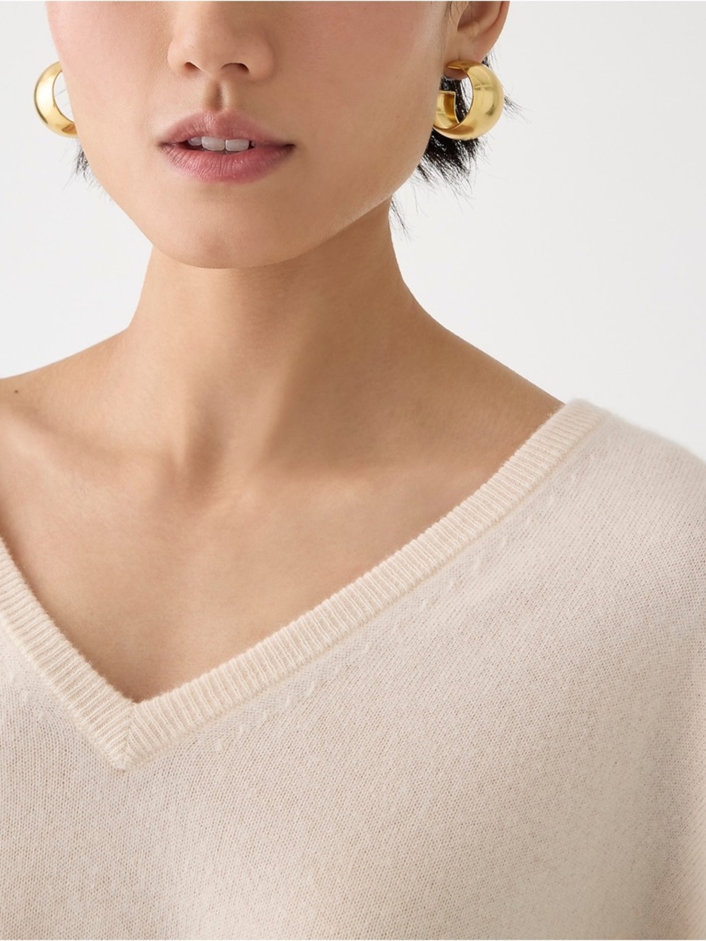J. Crew Cashmere Relaxed V neck Sweater in Heather Muslin Beige Size Small - Picture 2 of 10